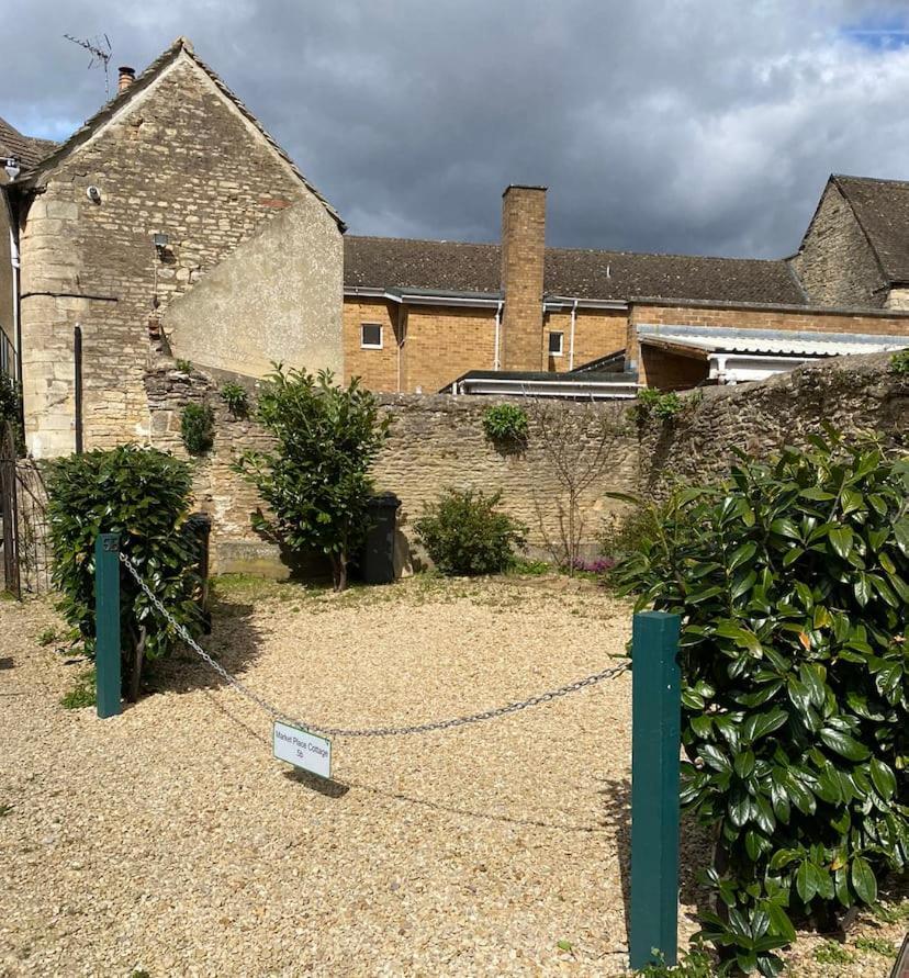 Market Place Cottage, Tetbury, Cotswolds Grade II Central Location المظهر الخارجي الصورة